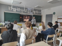 Кино-лекция «Физика экстремальных световых полей»